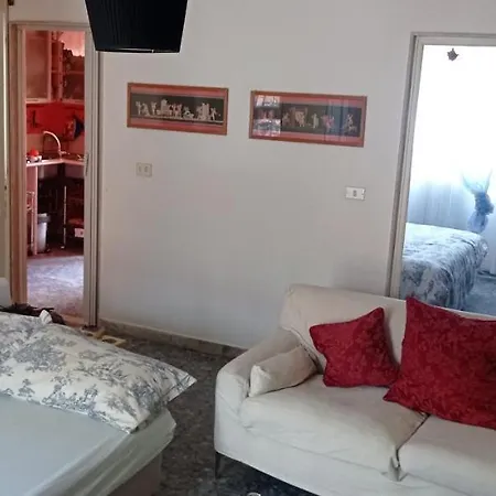 Apartment Brighting Penthouse And Balcony