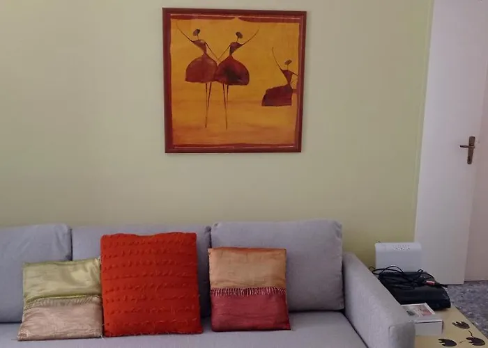 Brighting Penthouse And Balcony *